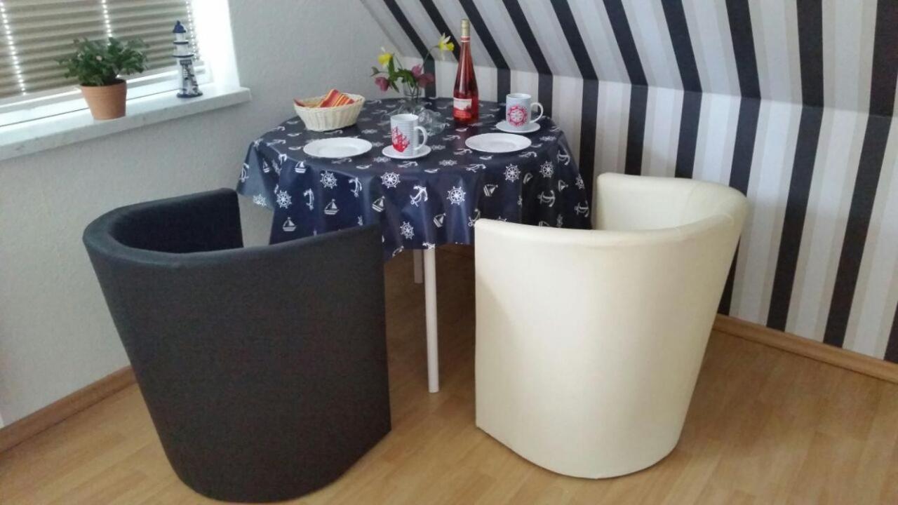 Ferienzimmer Fuer Zwei Am Strand Zingst Esterno foto
